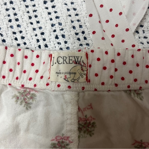 Mistletoe Shorts ~Final Sale - Picture 9 of 13